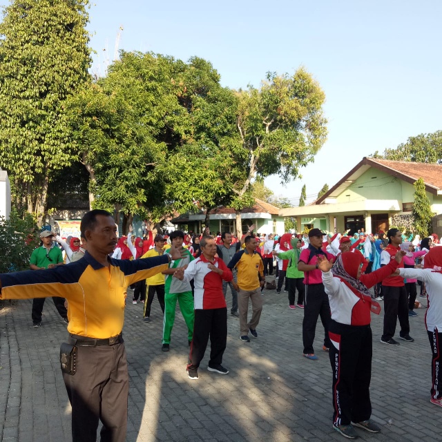 Jalan Santai memperingati HUT Kemerdekaan Republik Indonesia ke 74